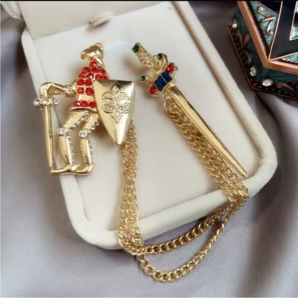 Gold Knight and Sword Chain Brooch
